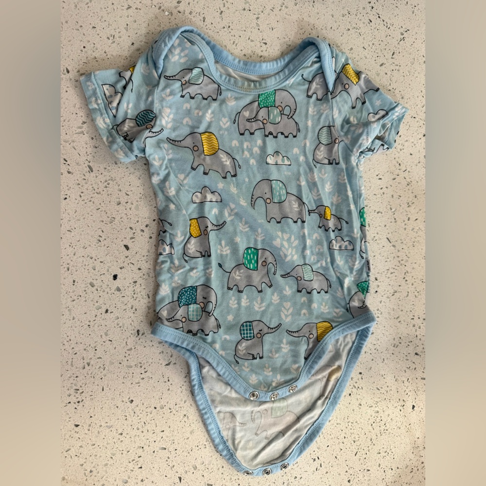 Little Sleepies 6-12 Elephants Body Suit
